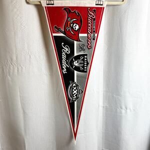 Super Bowl XXXVII 2003 Oakland Raiders Tampa Bay Buccaneers NFL Flag Pennant EUC